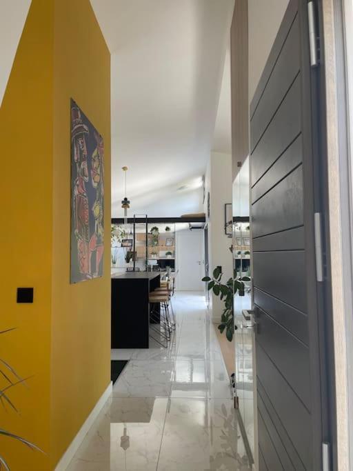 אלבי Villa Moderne Avec Piscine מראה חיצוני תמונה