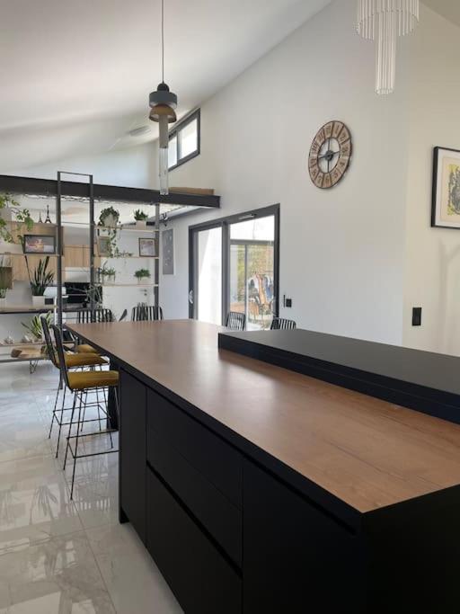 אלבי Villa Moderne Avec Piscine מראה חיצוני תמונה